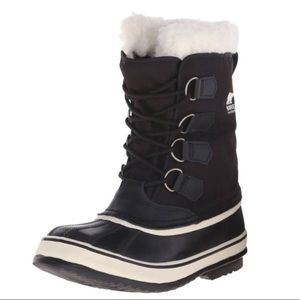SOREL Winter Carnival Boots
